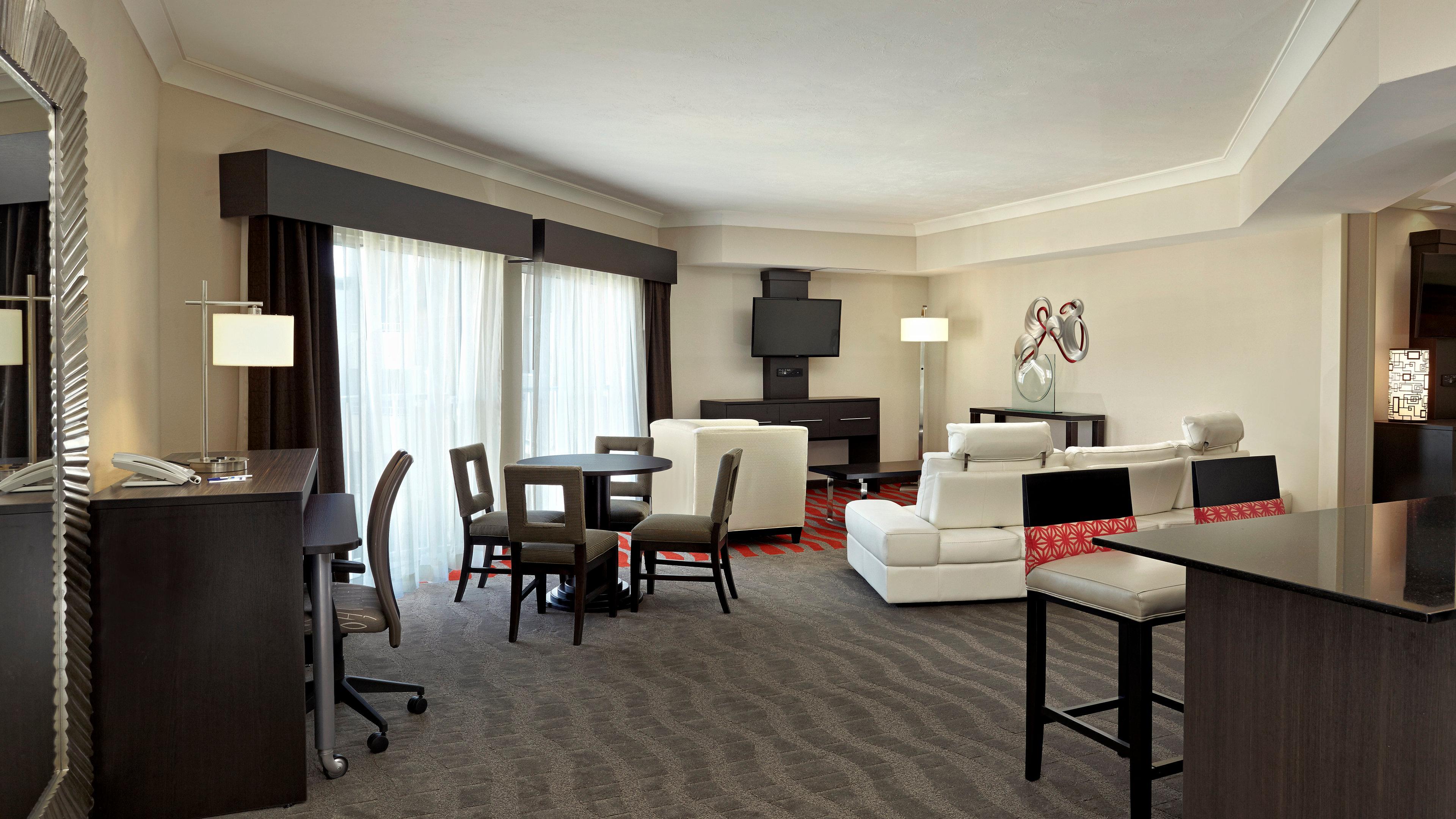 Holiday Inn Express & Suites Naples Downtown - 5Th Avenue By Ihg Exteriör bild
